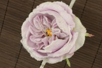 Květina umělá. Květ růže na klipu,  barva staro-růžová glitrovaná UKK-039