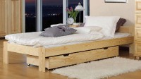 Dřevěná postel Celinka 80x200 + rošt ZDARMA - borovice