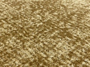 Metrážový bytový koberec Roseville 52 medový